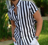 Camisa informal de rayas con solapa y corte entallado para jóvenes