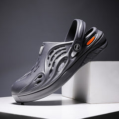 Sandalias y zapatillas de moda para hombre, zapatos de playa con agujeros