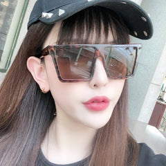 Female round face slim sunglasses