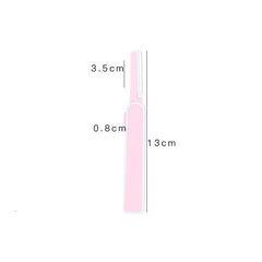 Cuchillo de acero inoxidable para dar forma a las cejas.