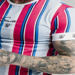 Camiseta esportiva listrada masculina