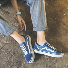 Casual women’s sneakers, comfy and breathable. Korean Vans style.