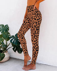 Traje de yoga con estampado de leopardo para mujer con estampado digital