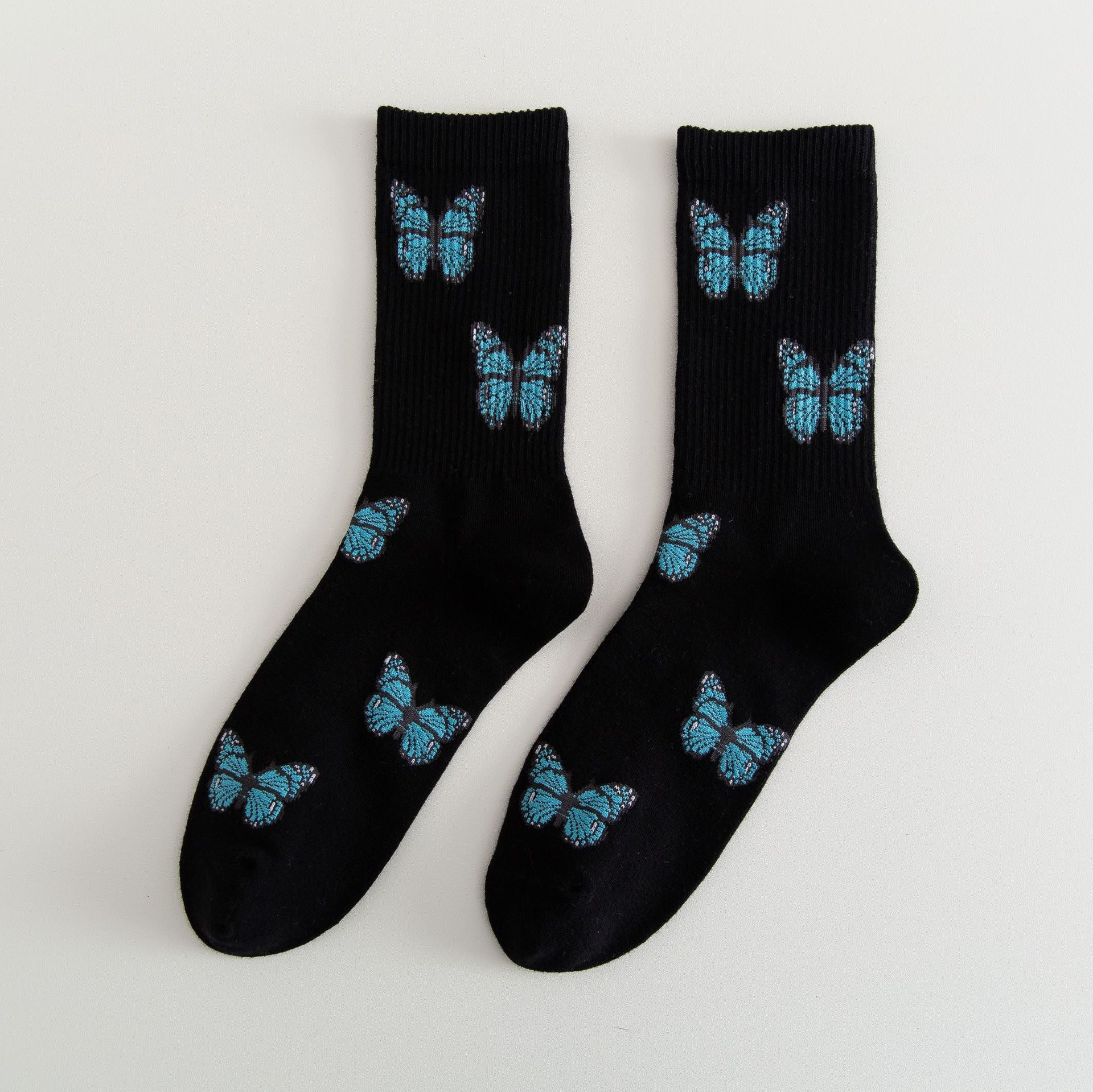 Calcetines ingeniosos con forma de mariposa