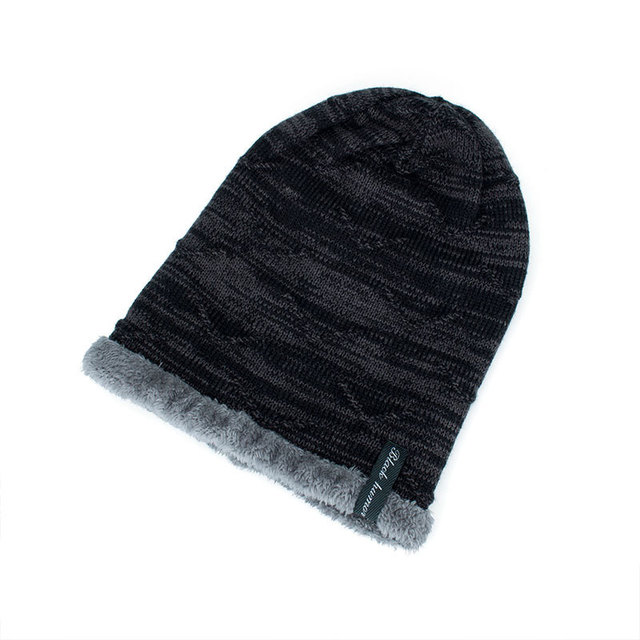 Gorro de lã tricotado para se manter aquecido no inverno