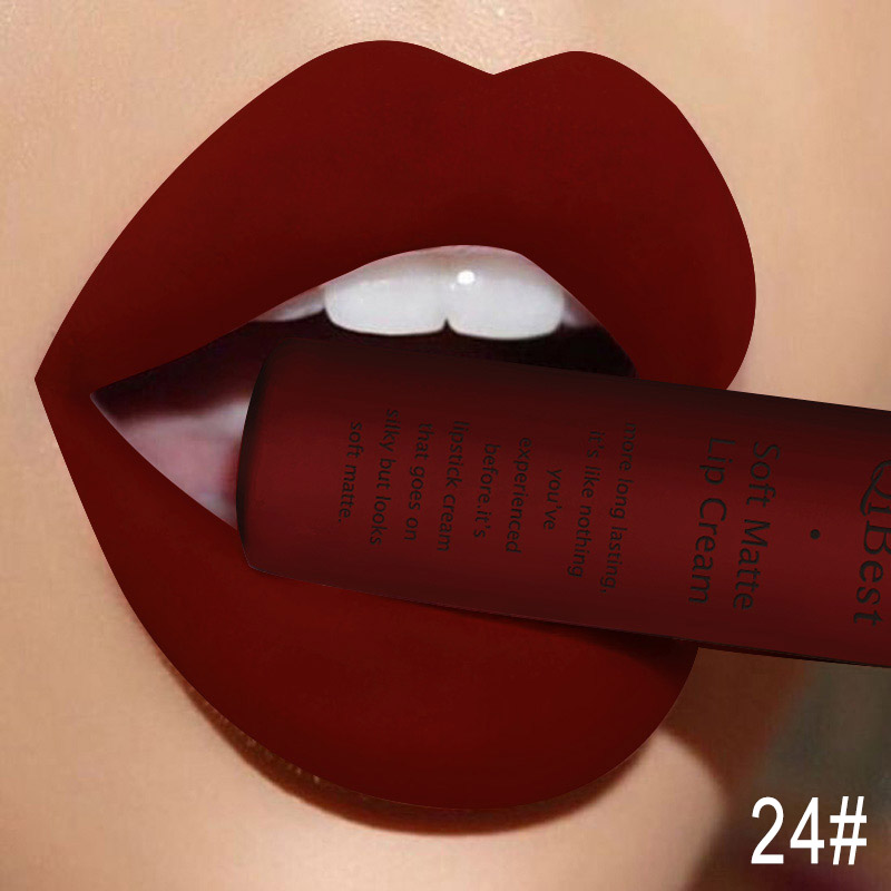 Lápiz labial mate de la marca de maquillaje Qibest