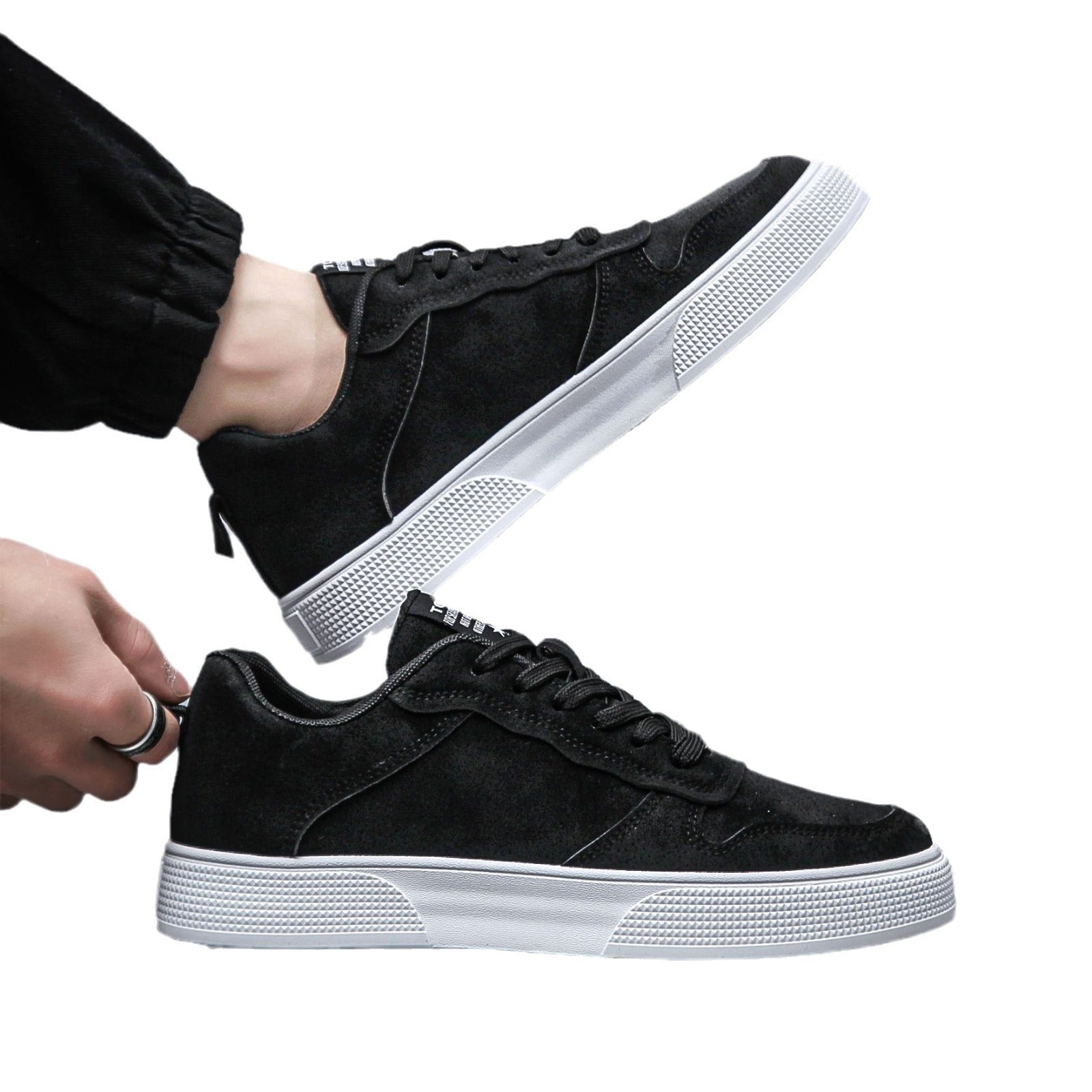 Men's Casual Sneakers Bottom Soft Surface Flat Low Trendy Shoes