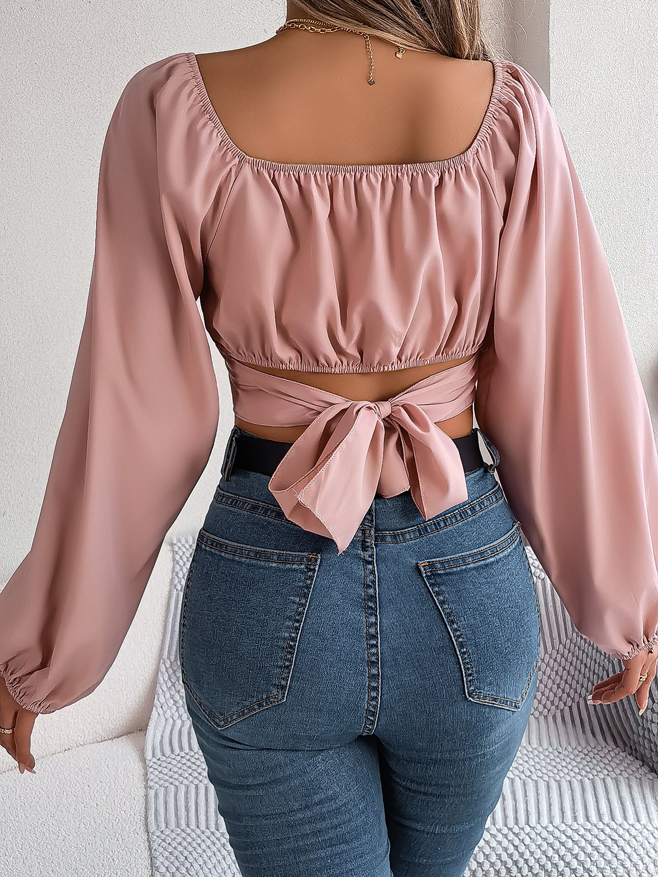 Camisa de chiffon com manga lanterna e cadarço na cintura, top com decote na cintura