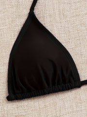 Sexy bikini set with stylish beach cover-up skirt – trendy 3-piece design, perfect for beach vacations and summer days.