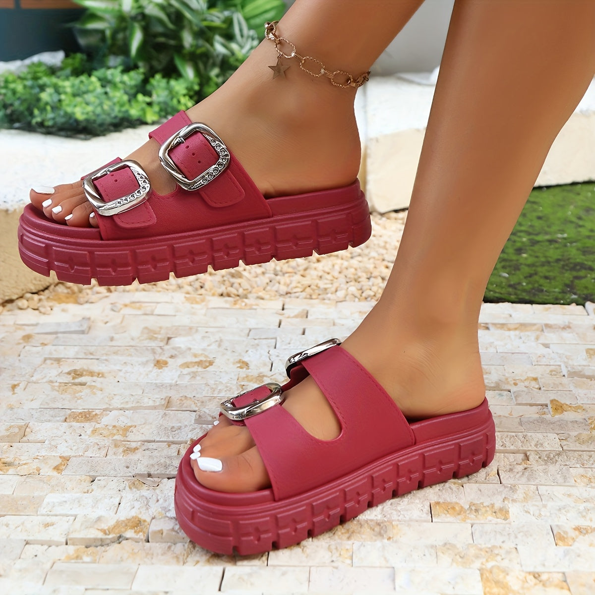 Trendy boho women’s slippers – comfy, stylish, perfect for summer