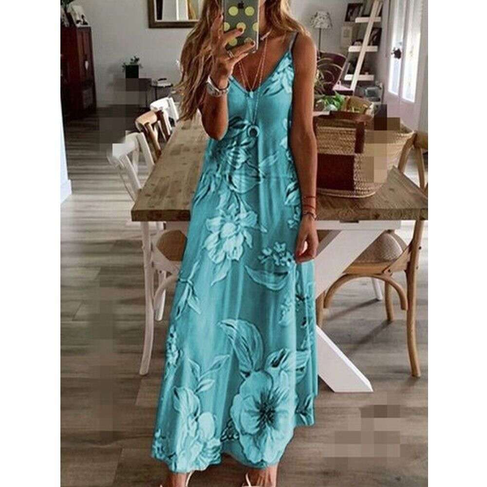 Vestido de mujer con falda larga con tirantes y flores