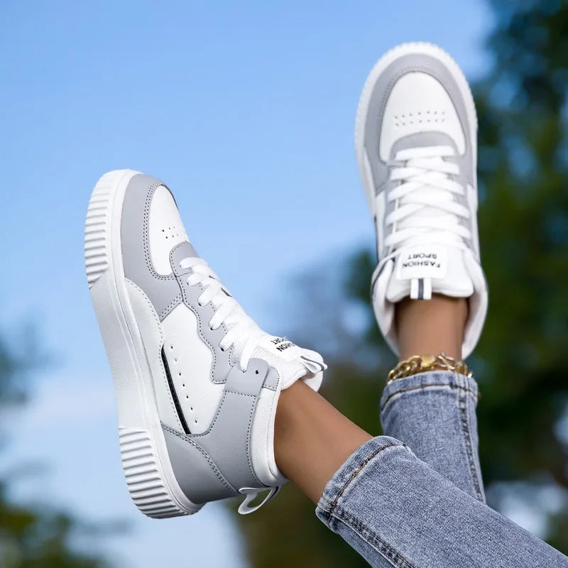 Women’s high-top sneakers, lightweight and durable. Sporty style.