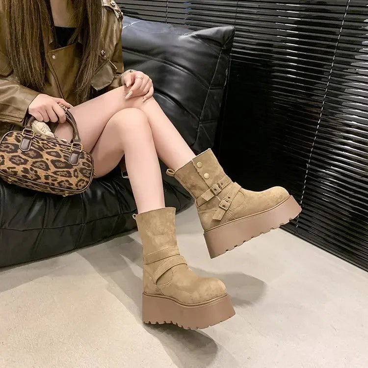 Women’s Winter Boots – Thick sole, ultra high heel, fleece-lined, mid-calf, round toe.