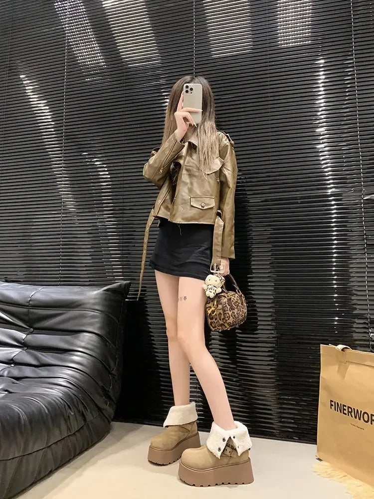 Women’s Winter Boots – Thick sole, ultra high heel, fleece-lined, mid-calf, round toe.