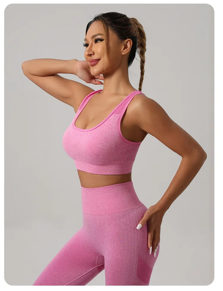 Sporty & Sleek – Women's Fitness Set