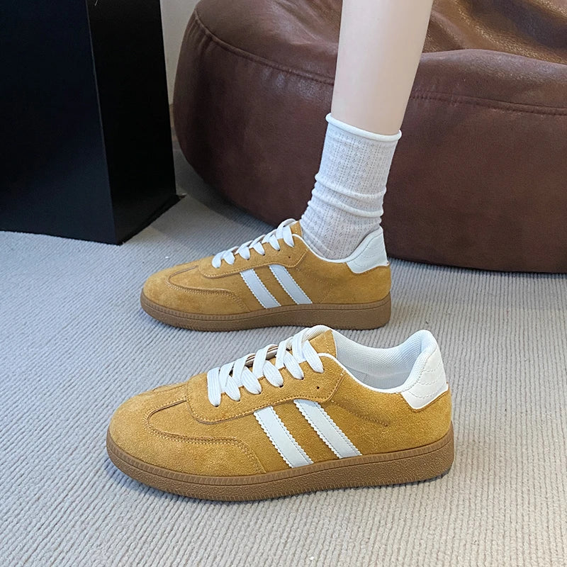 Chic Retro Sneakers – Comfort Meets Style