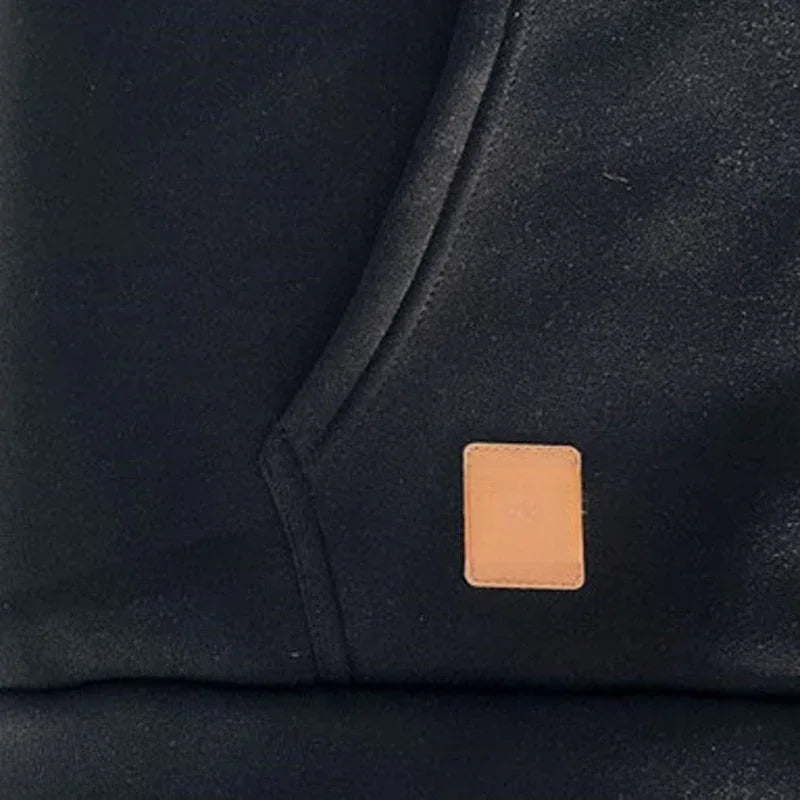 Men’s casual long-sleeve hooded sweatshirt. Comfortable, sporty, and stylish — perfect for autumn and winter.