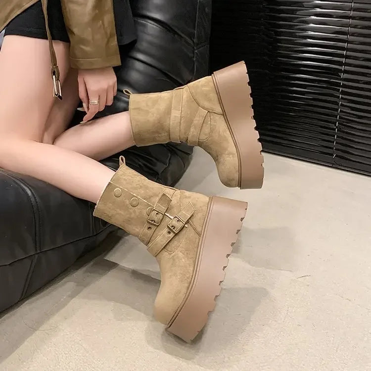 Women’s Winter Boots – Thick sole, ultra high heel, fleece-lined, mid-calf, round toe.