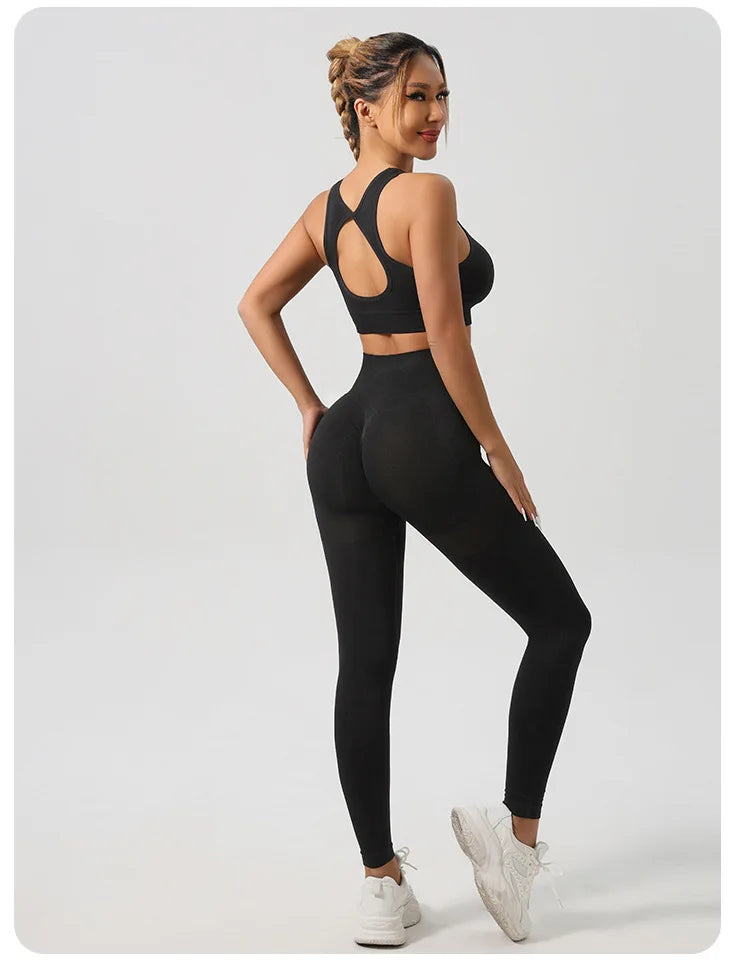 Sporty & Sleek – Women's Fitness Set