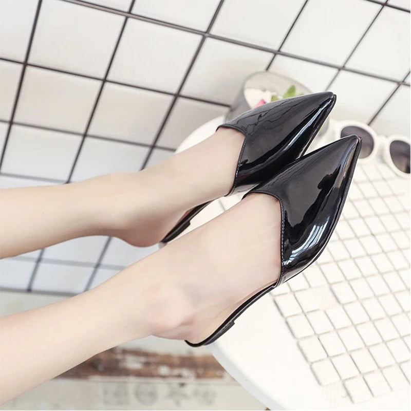 Women’s Patent Leather Sewing Slippers – Flat Heels, Pointed Toe, Closed Design, Suitable for Wide & Narrow Feet