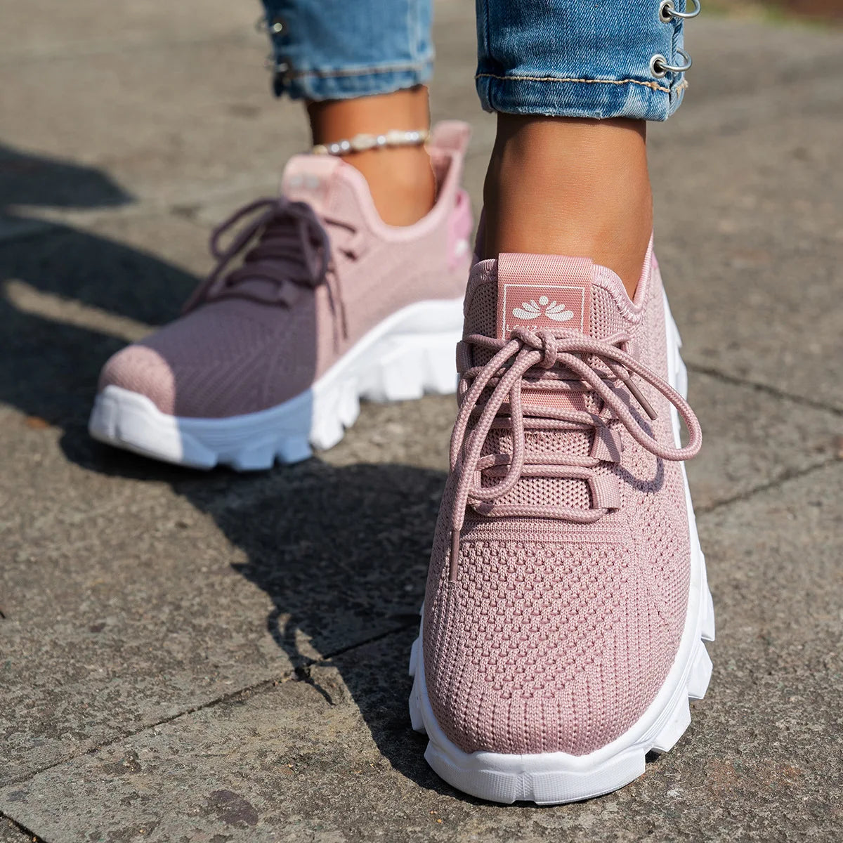 Women's 2025 Spring Knitted Shoes Lightweight Breathable Mom Shoes Plus Size Comfort Non-Slip Casual Flat Sole Slip-On