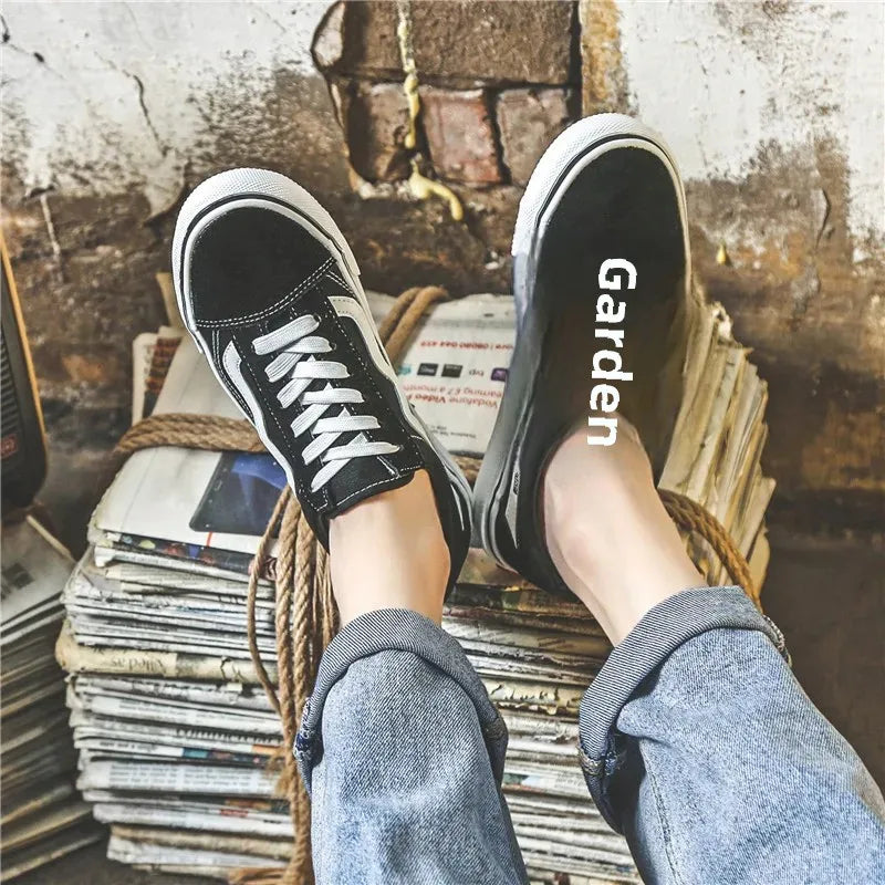 Casual women’s sneakers, comfy and breathable. Korean Vans style.