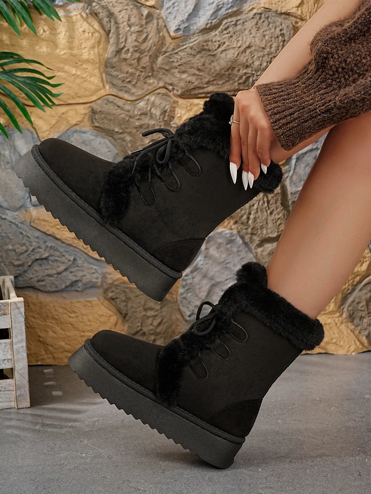 Women’s Winter Snow Boots – Thick sole, fleece-lined, tie-on, mid-calf.