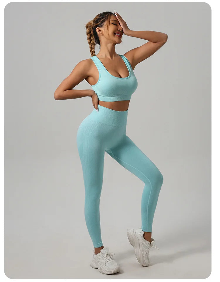 Sporty & Sleek – Women's Fitness Set
