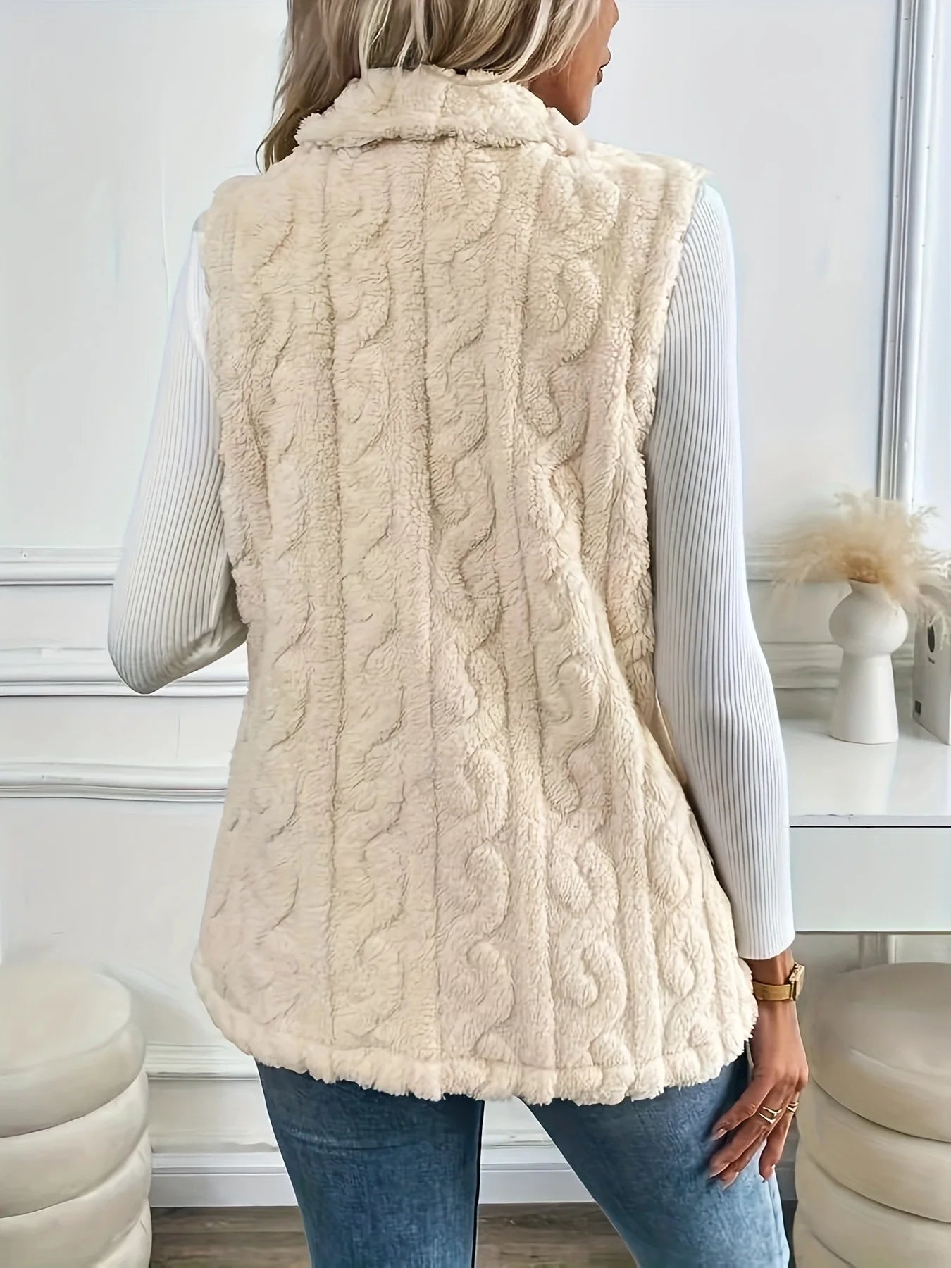 Sleeveless Plush Single-Breasted Vest – Autumn & Winter