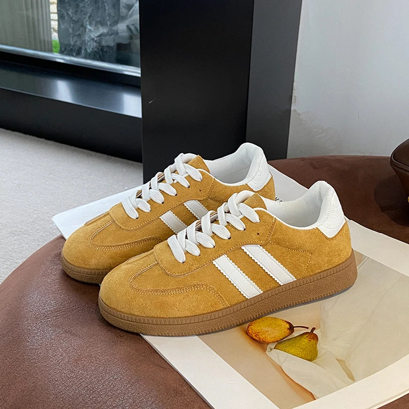 Chic Retro Sneakers – Comfort Meets Style