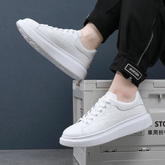 Casual Shoes Men 2024 New arrival Lace-up Thick Sole Casual Sneakers Versatile Leather Muffin Shoes Elevated Male Board Footwear