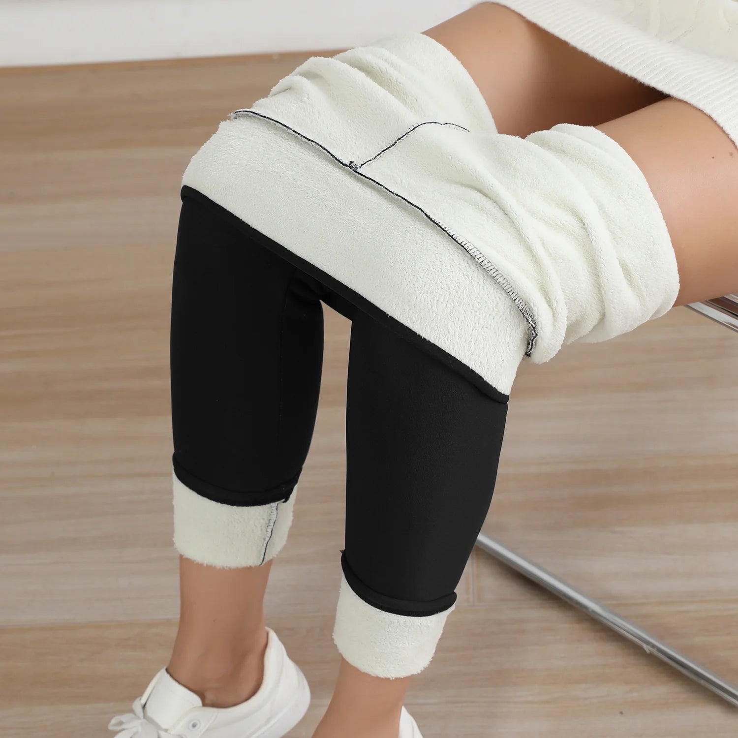 High-Waist Fleece Velvet Leggings – Autumn & Winter