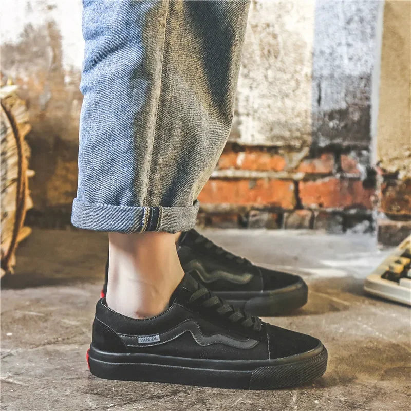 Casual women’s sneakers, comfy and breathable. Korean Vans style.