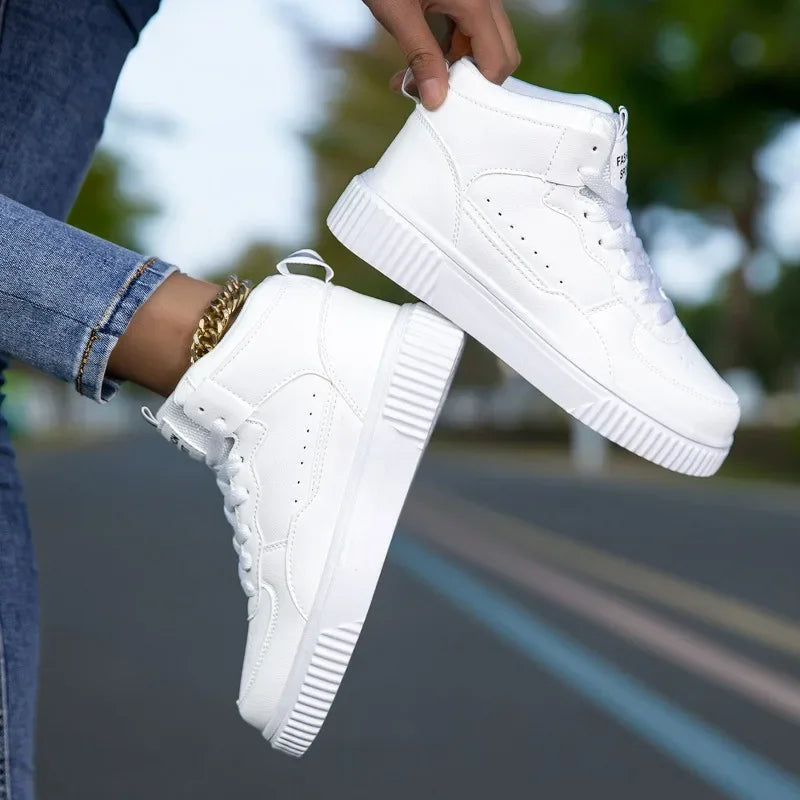 Women’s high-top sneakers, lightweight and durable. Sporty style.