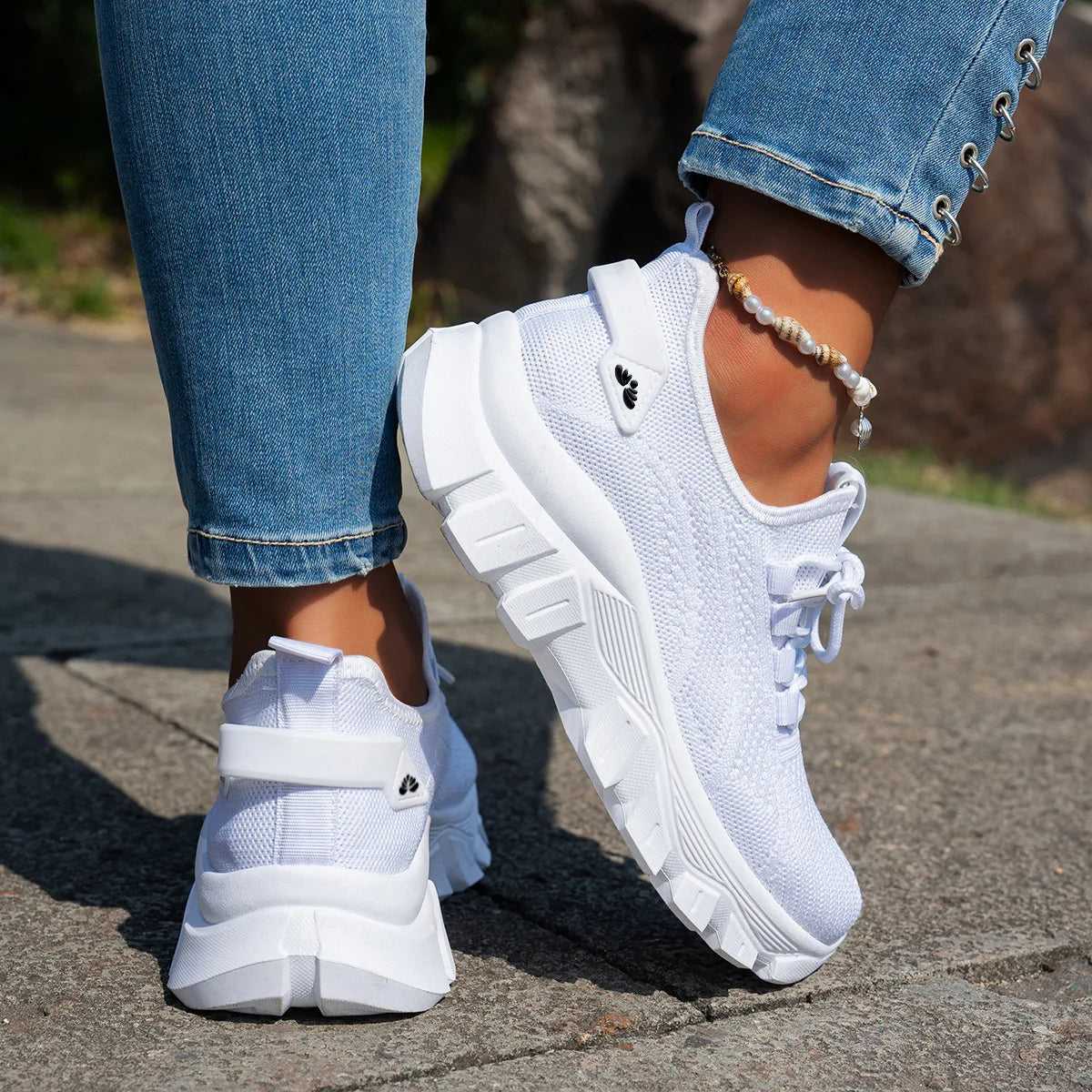 Women's 2025 Spring Knitted Shoes Lightweight Breathable Mom Shoes Plus Size Comfort Non-Slip Casual Flat Sole Slip-On