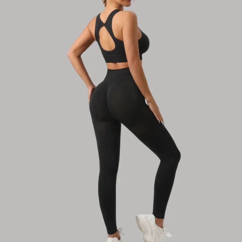 Sporty & Sleek – Women's Fitness Set
