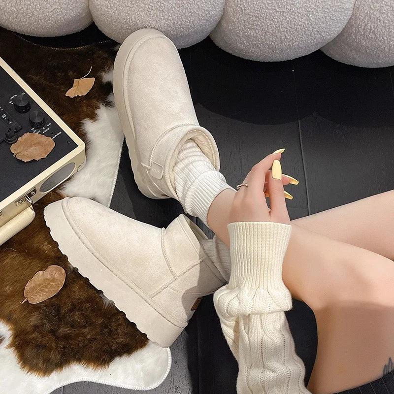 Women’s Winter Snow Boots – Thick sole, fleece-lined, short, warm, anti-slip.