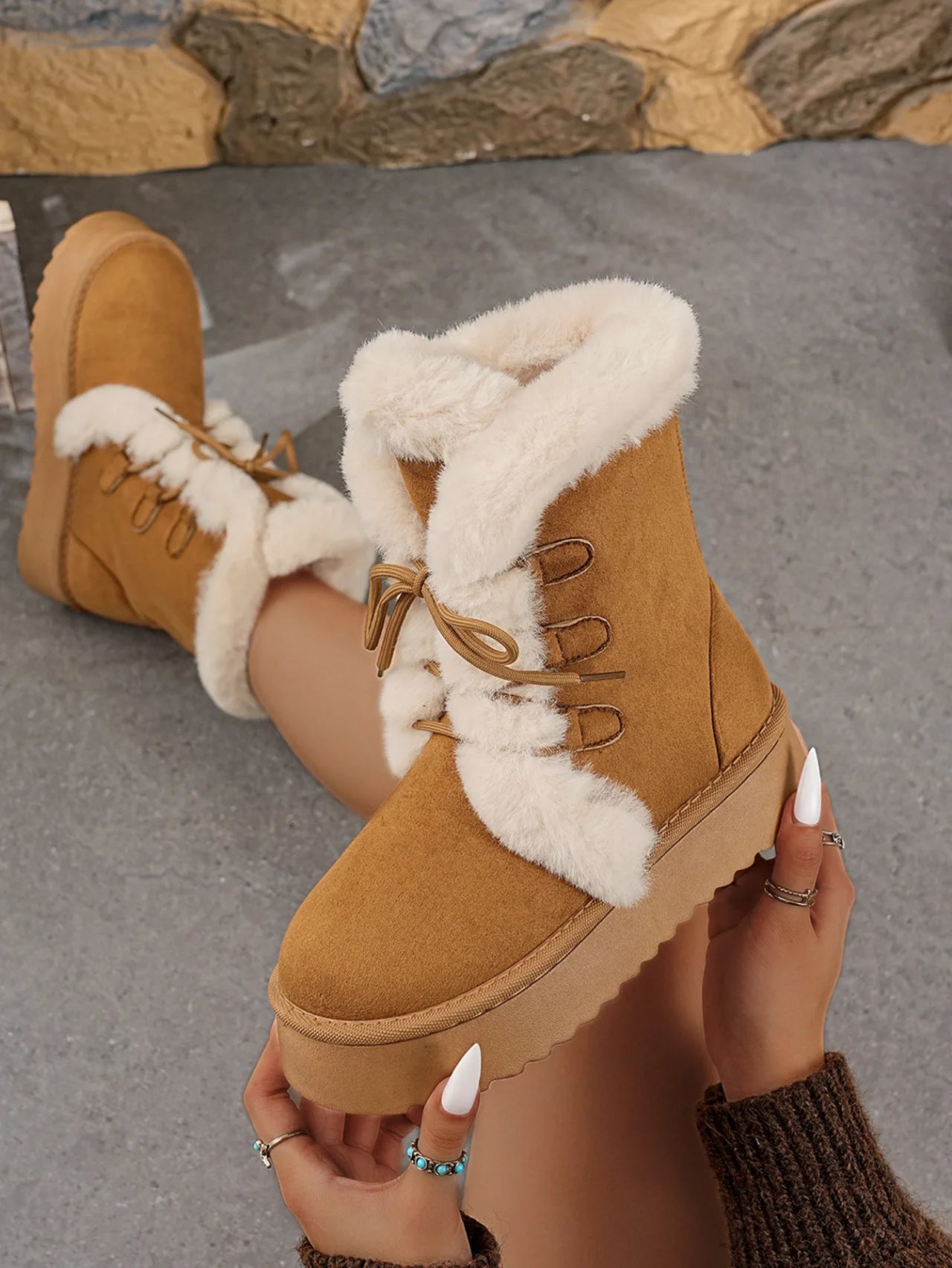 Women’s Winter Snow Boots – Thick sole, fleece-lined, tie-on, mid-calf.