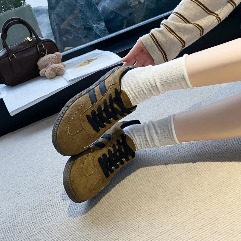 Chic Retro Sneakers – Comfort Meets Style
