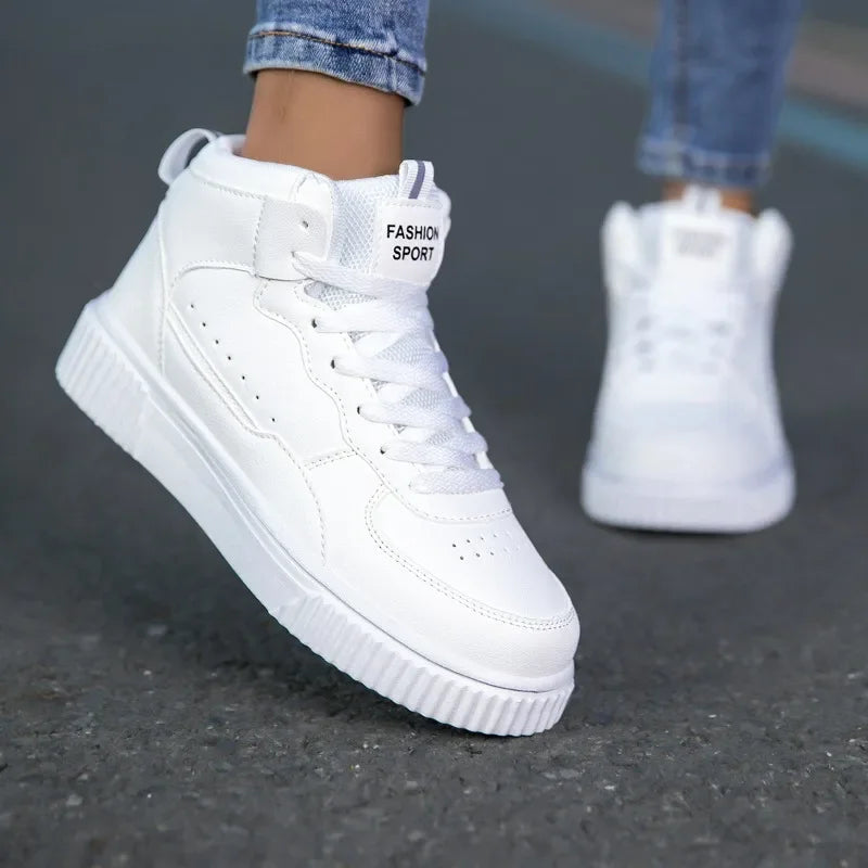 Women’s high-top sneakers, lightweight and durable. Sporty style.