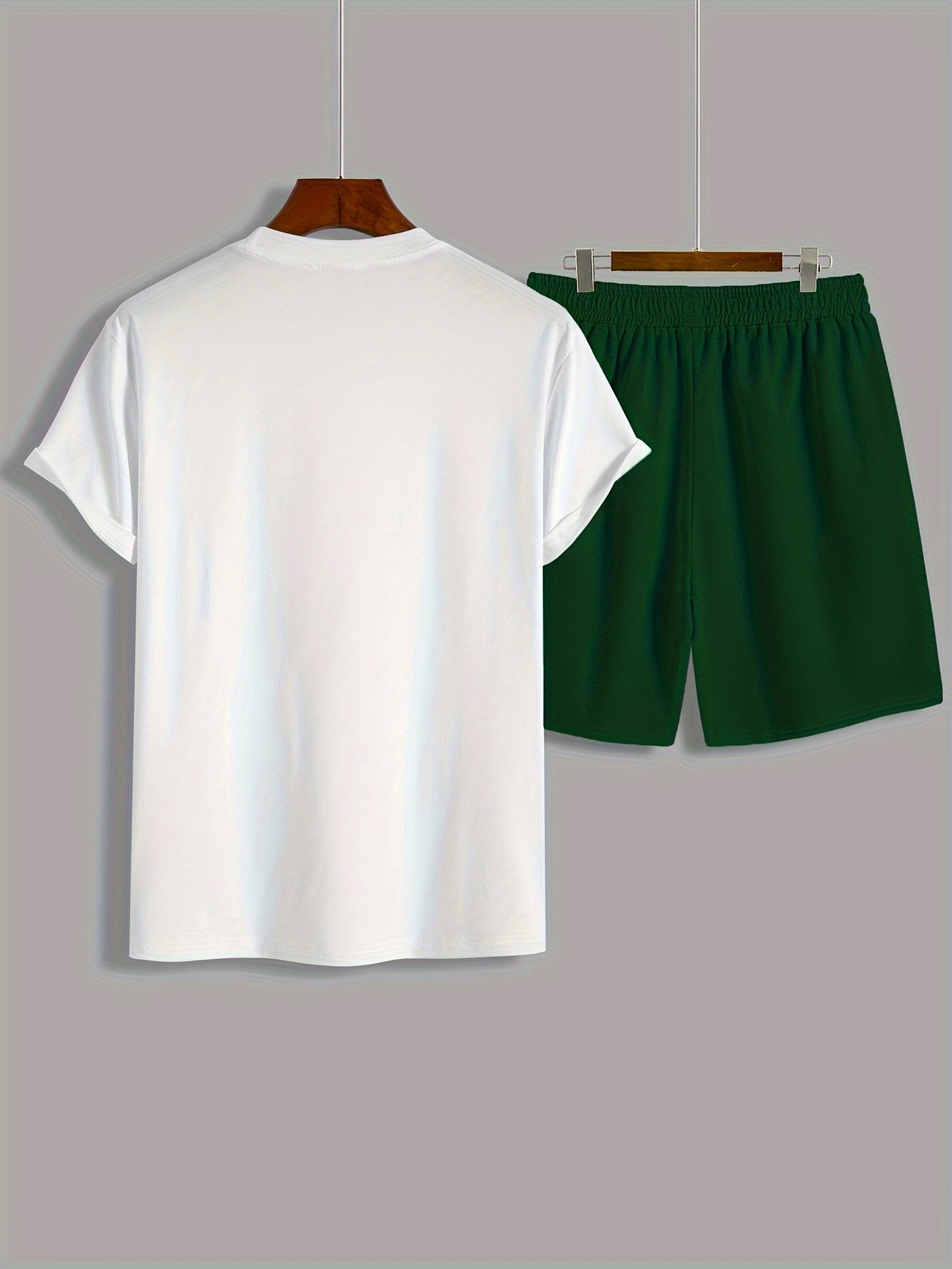 breathable sportswear set built for summer moves and outdoor fun.