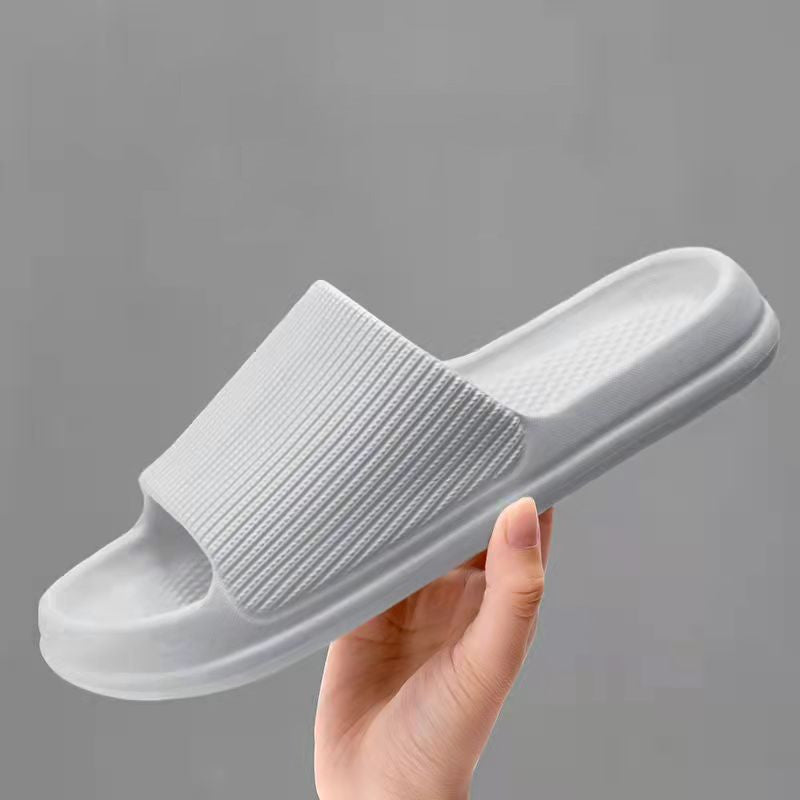 Zapatillas antideslizantes de suela gruesa para el baño de casa