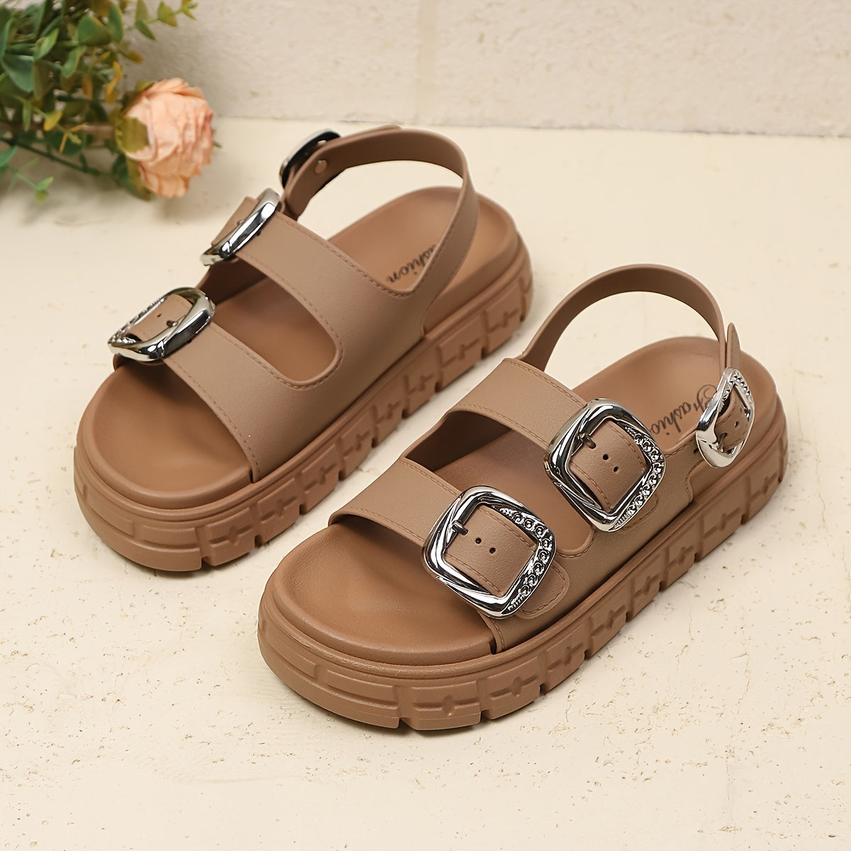 Boho-style women’s sandals – comfy, trendy, perfect for beach or everyday wear